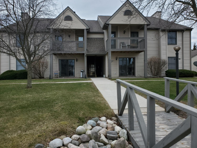 3608  Timberbridge Drive Valparaiso, IN 46383 | MLS 529850