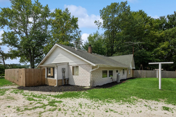 8390 W 1000 N DeMotte IN 46310 (House For Sale) MLS 534452