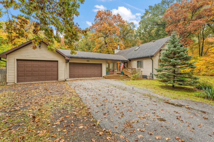 140  Oxford  Beverly Shores, IN 46301 | MLS 540941