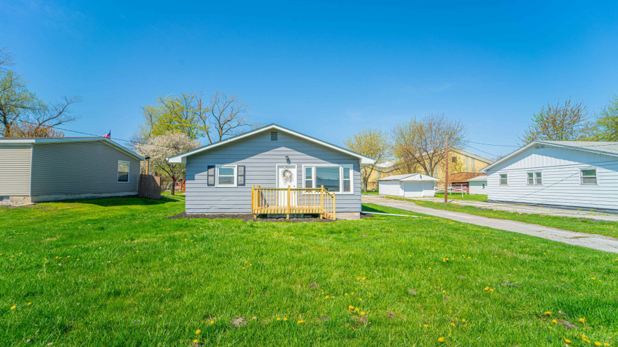 3742  Colfax Street Griffith, IN 46319 | MLS 802770