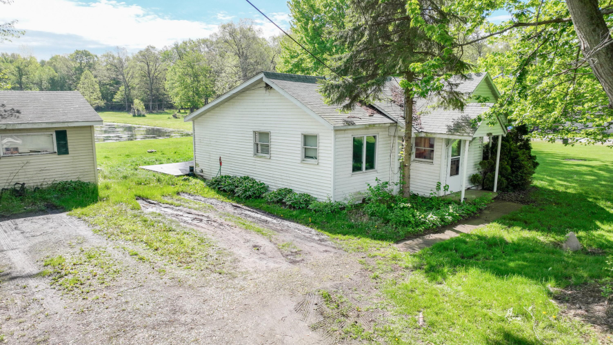 5374 S State Rd 10  Knox, IN 46534 | MLS 803153