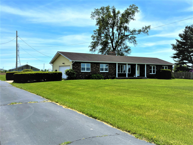 31068  US-20  New Carlisle, IN 46552 | MLS 803315