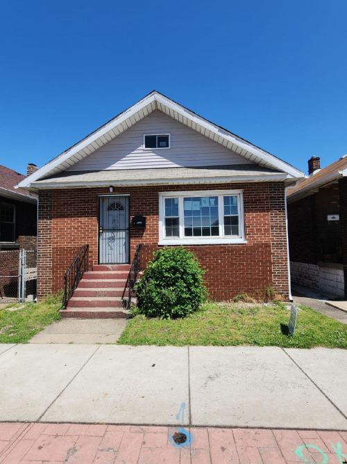 1914 E Columbus Drive East Chicago, IN 46312 | MLS 803320