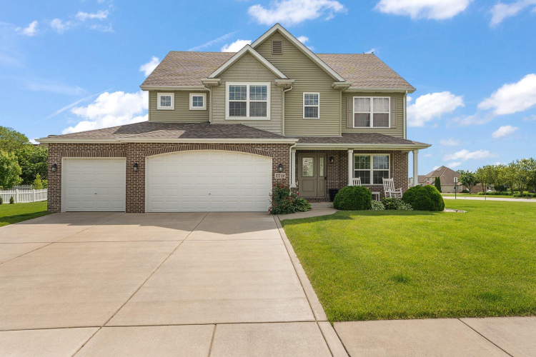 2719  Westwind Drive Valparaiso, IN 46385 | MLS 804939