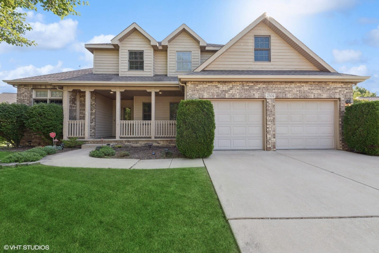 2504  Westminster Drive Valparaiso, IN 46385 | MLS 806477