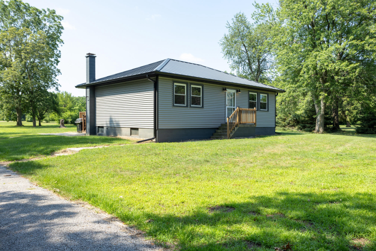 1703 W State Rd 10  Lake Village, IN 46349 | MLS 806992