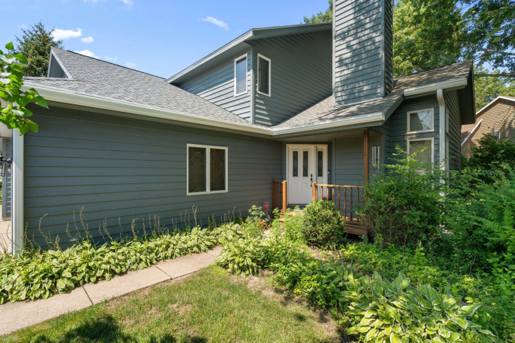 409  Sand Creek Drive Chesterton, IN 46304 | MLS 807669