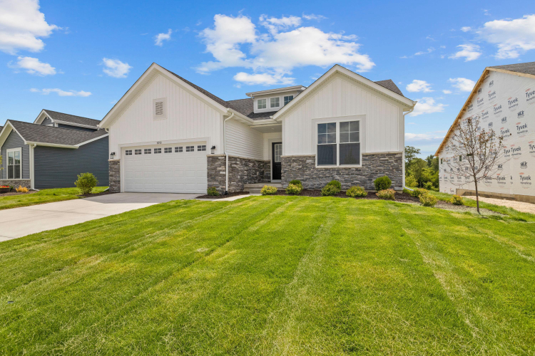 4253  Riverwood Road Valparaiso, IN 46385 | MLS 808170