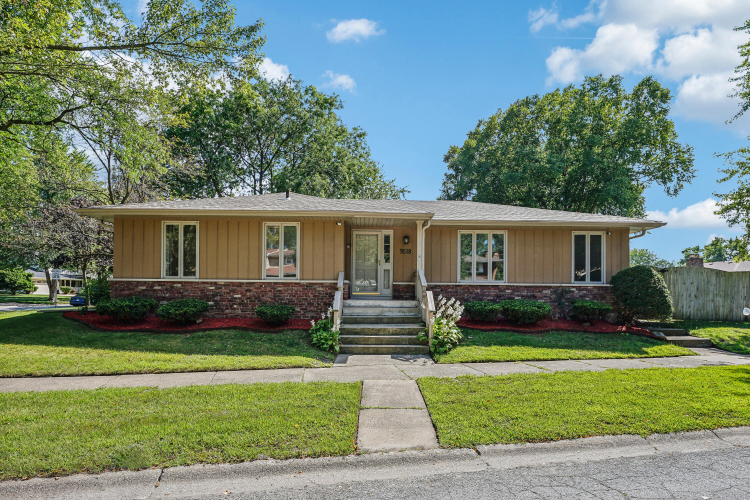 9518  Marigold Lane Munster, IN 46321 | MLS 808919