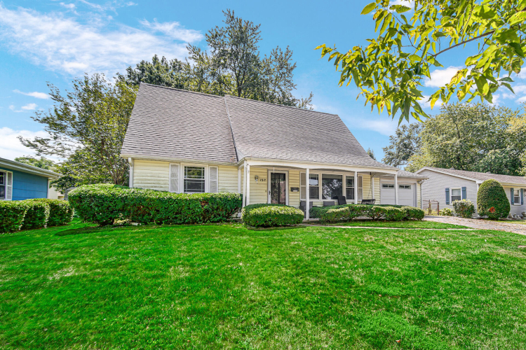 157  Appletree Lane Valparaiso, IN 46383 | MLS 809089