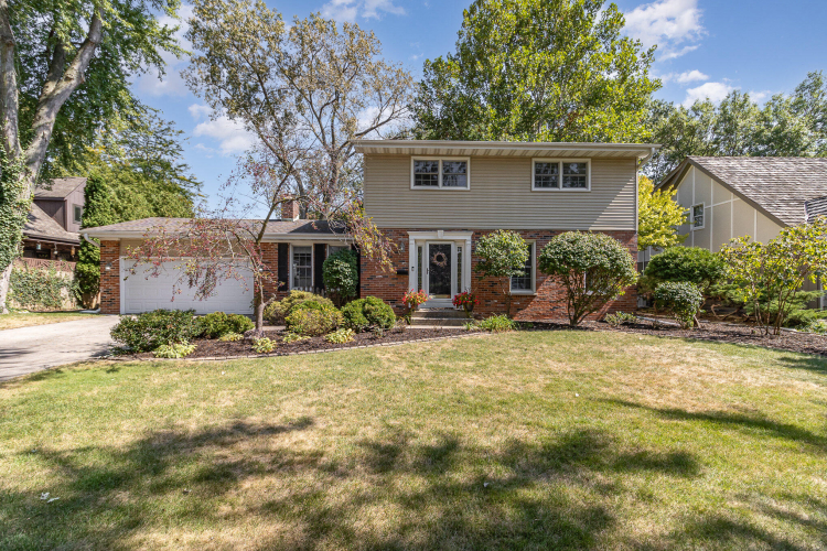 9125  Walnut Drive Munster, IN 46321 | MLS 810266