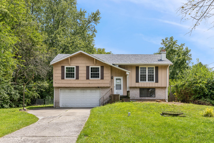 9725 N Bunker Hill Road DeMotte, IN 46310 | MLS 810652