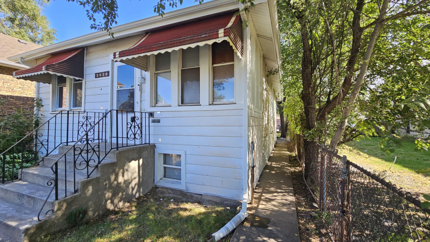 3929  Drummond Street East Chicago, IN 46312 | MLS 811161