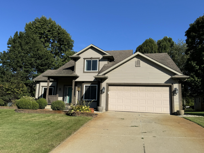 55320  Suncrest Drive New Carlisle, IN 46552 | MLS 811190