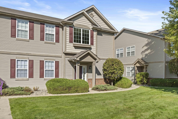 1192  Poppyfield Place Schererville, IN 46375 | MLS 811509