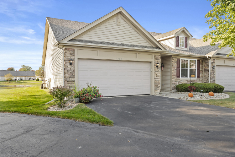 1268  Auburn Meadow Lane Schererville, IN 46375 | MLS 811658