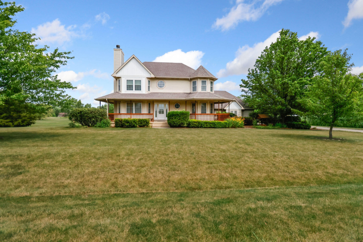 653  Allegheny Drive Hebron, IN 46341 | MLS 811783