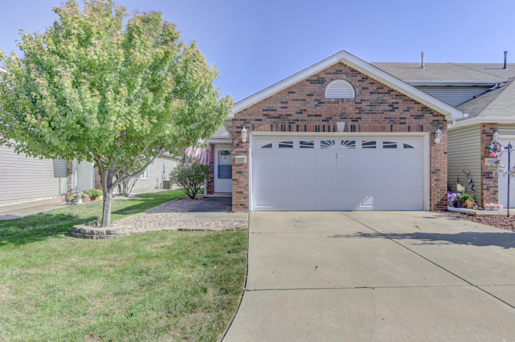 2237  Sandridge Lane Dyer, IN 46311 | MLS 811803