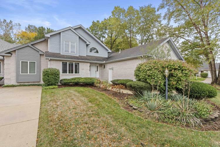 627  Rescobie Drive Schererville, IN 46375 | MLS 811823