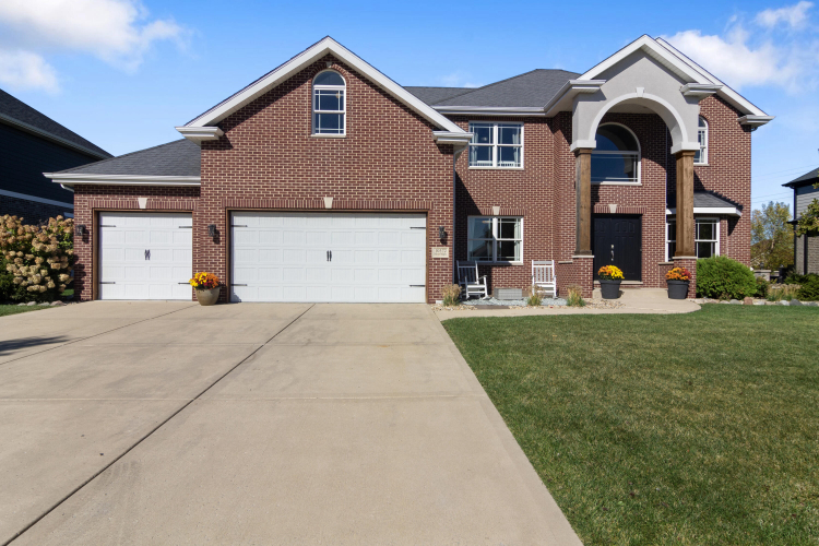 10372  Silver Maple Drive St. John, IN 46373 | MLS 811843