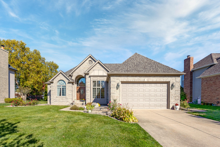 1721  Poplar Lane Munster, IN 46321 | MLS 812067