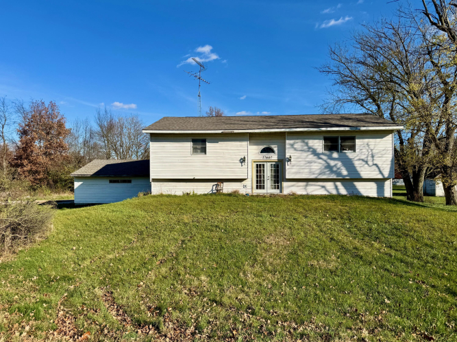 17607 S State Road 39  Hanna, IN 46340 | MLS 812875