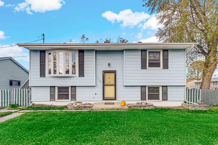 1702  Broadway Avenue Chesterton, IN 46304 | MLS 812905