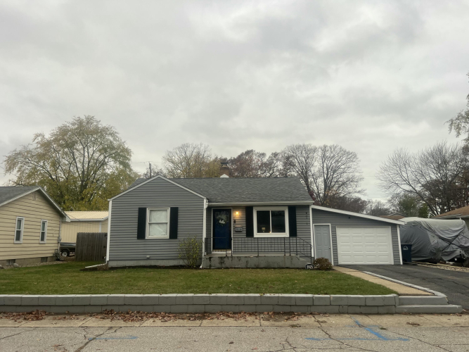 2925  Oakwood Avenue Michigan City, IN 46360 | MLS 813135