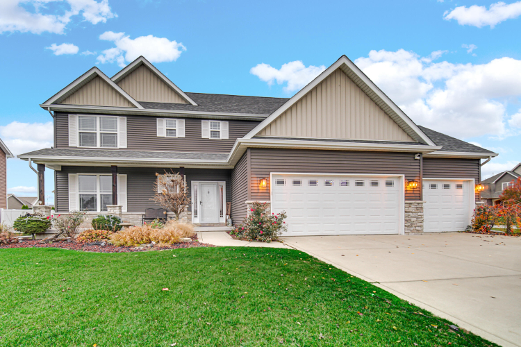 3250  Badger Court Valparaiso, IN 46383 | MLS 813261