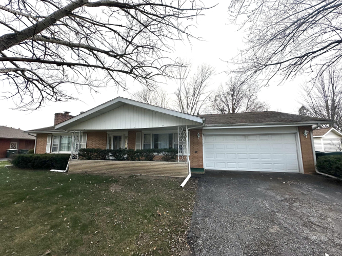 108  Green Acres Drive Valparaiso, IN 46383 | MLS 813731