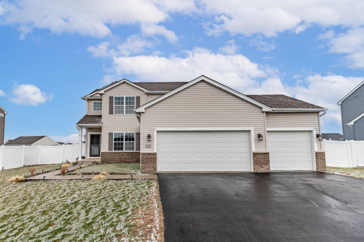 1397  Greenleaf Street Dyer, IN 46311 | MLS 813971