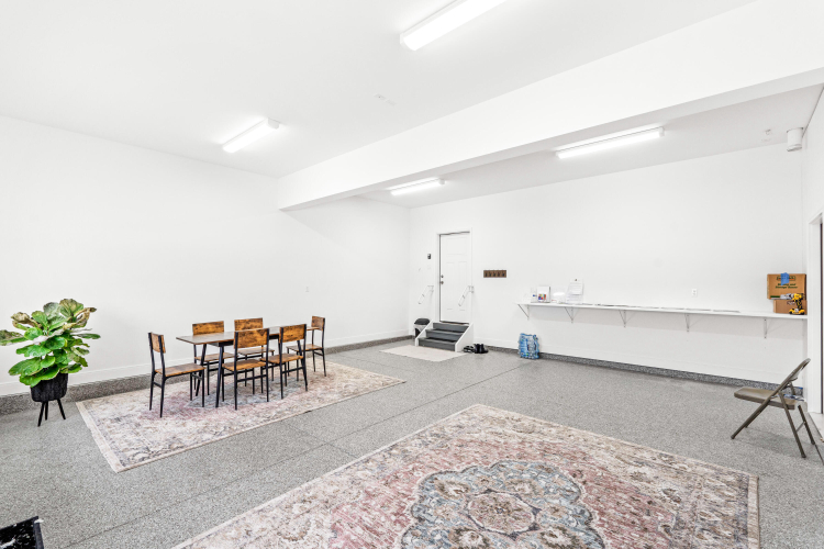 Listing Image 31
