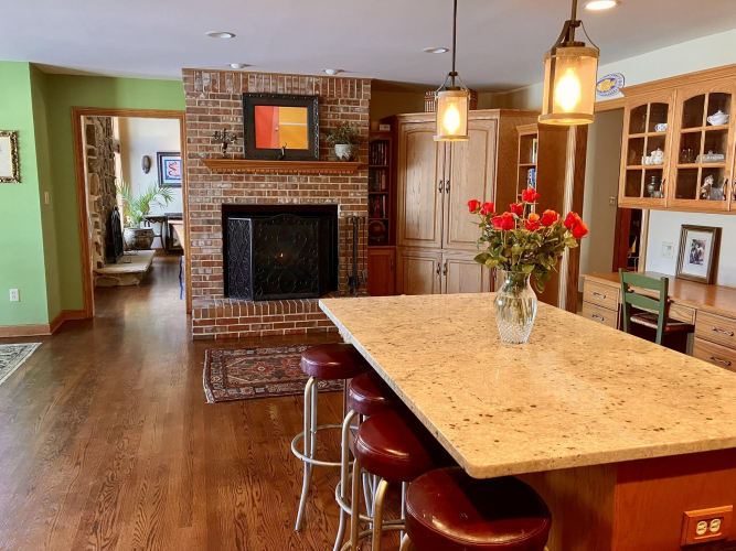 Listing Image 20