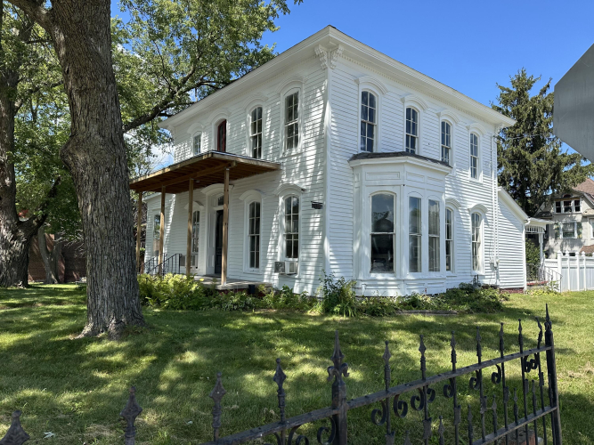 Listing Image 2