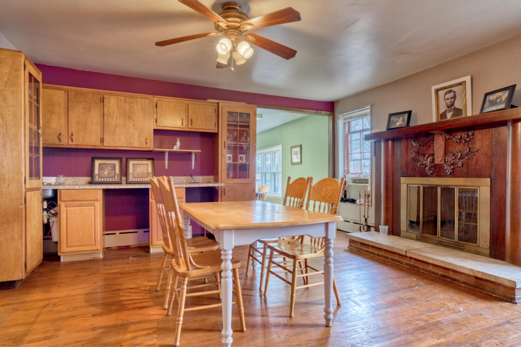 Listing Image 12