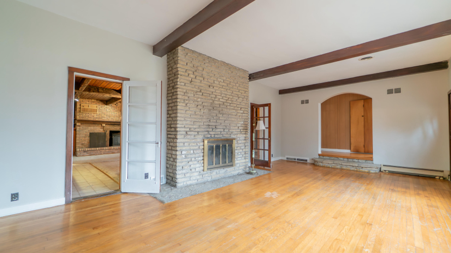 Listing Image 16
