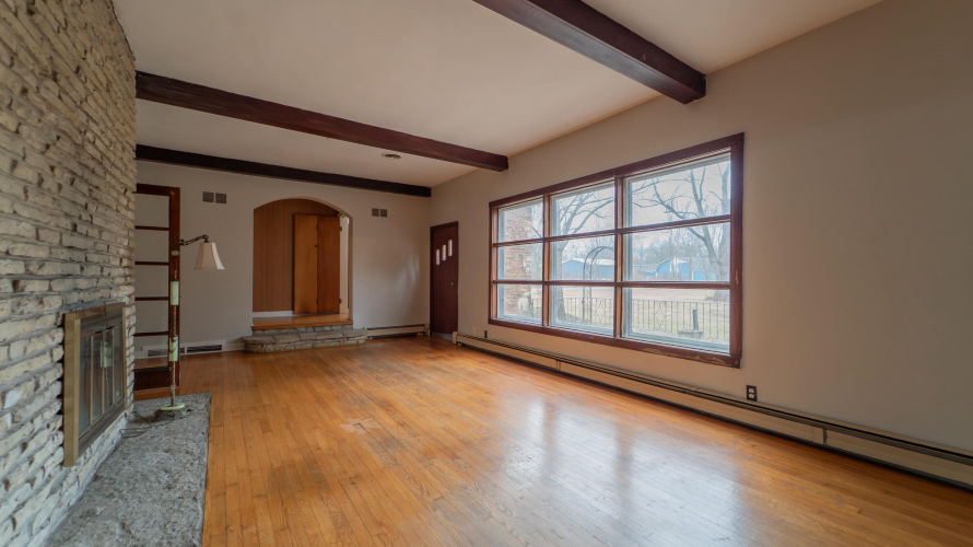 Listing Image 17