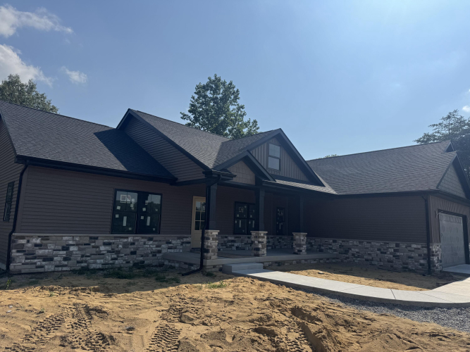 Blackish House sideA→ ←sideZ Trendy Black Houses from the HGTV Stars | HGTV