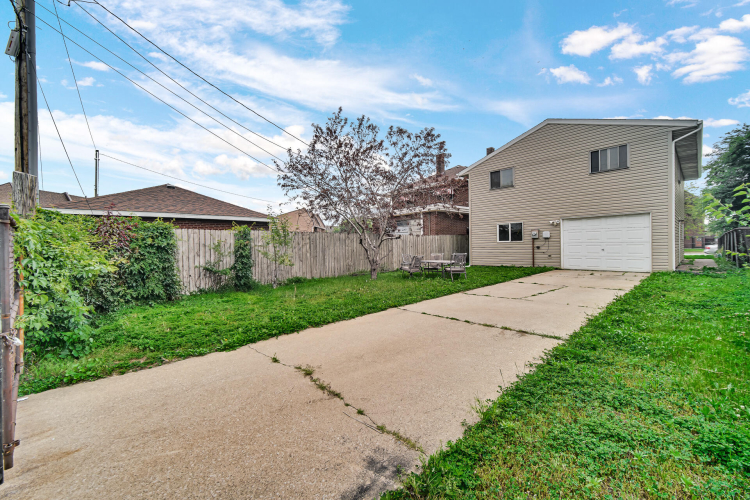 Listing Image 21