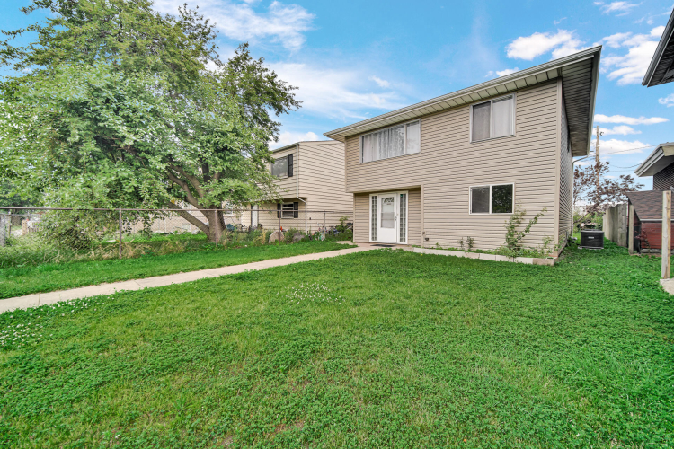 Listing Image 23