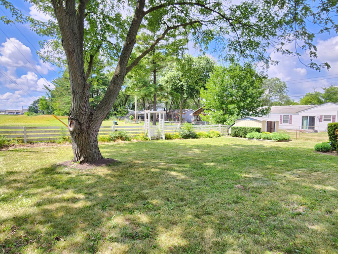 Listing Image 42