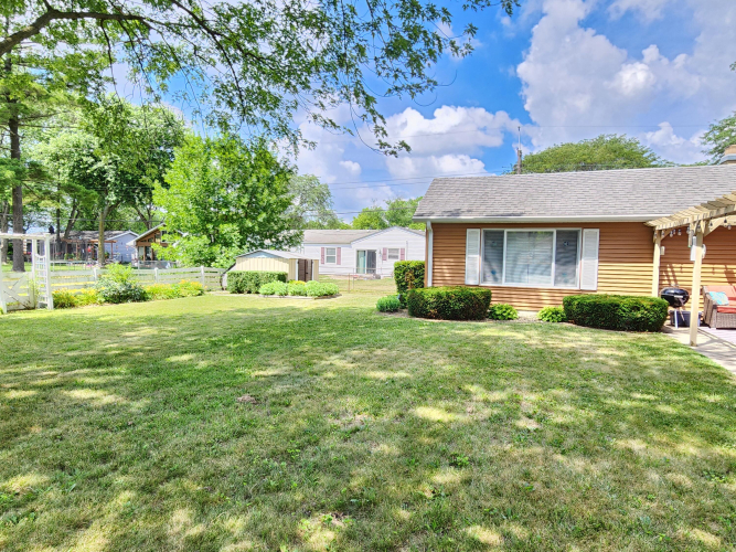 Listing Image 46