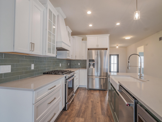 Listing Image 13