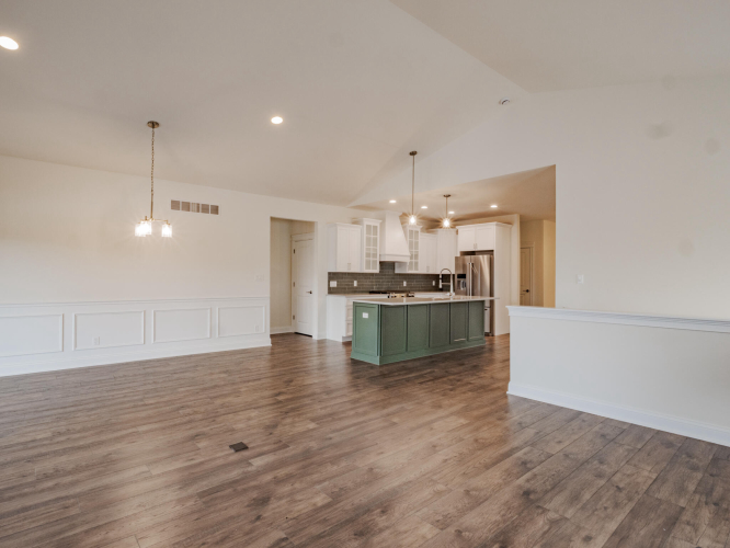 Listing Image 17