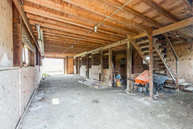 Listing Image 23
