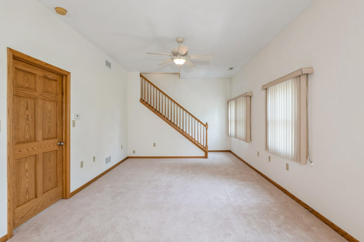 Listing Image 38
