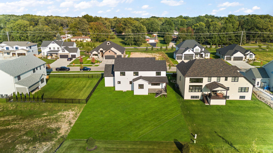 Listing Image 52