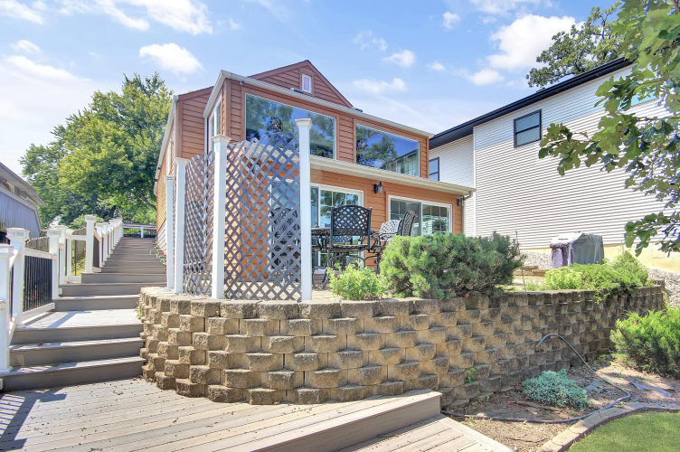 Listing Image 5