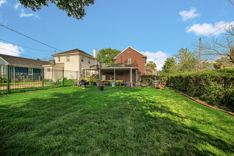 Listing Image 24