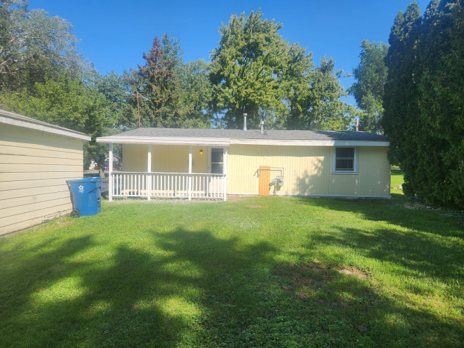 Listing Image 5
